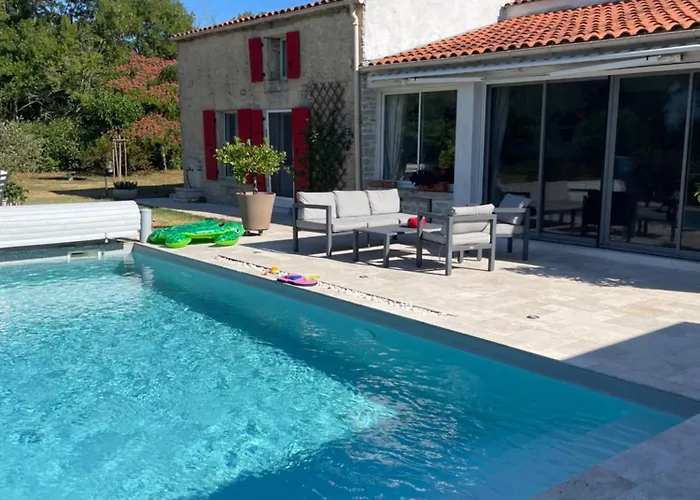 Charentaise Contemporaine * Anais (Charente-Maritime)